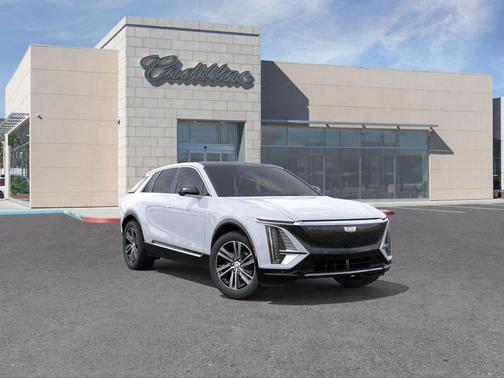 Vibrant White Tricoat 2026 Cadillac LYRIQ Premium Luxury