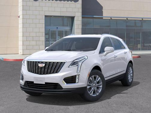 Crystal White Tricoat 2026 Cadillac XT5 Luxury