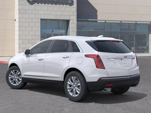 Crystal White Tricoat 2026 Cadillac XT5 Luxury