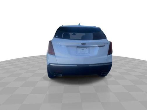 Crystal White Tricoat 2026 Cadillac XT5 Luxury