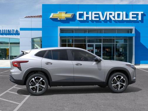 Sterling Gray Metallic 2026 Chevrolet Trax FWD 1RS