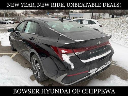 2025 Hyundai ELANTRA Sport