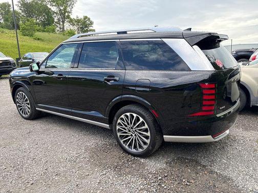 Abyss Black Pearl 2026 Hyundai Palisade Hybrid Calligraphy