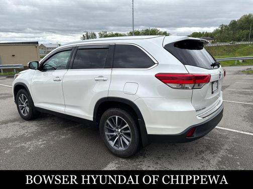 Blizzard Pearl 2019 Toyota Highlander XLE