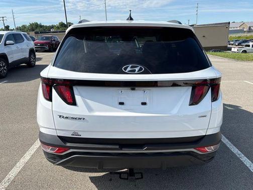 White Pearl 2024 Hyundai TUCSON SEL