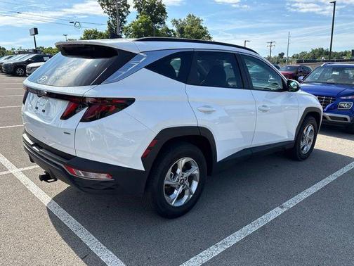 White Pearl 2024 Hyundai TUCSON SEL