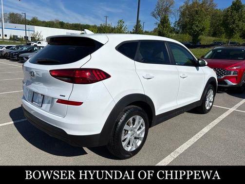 White Cream 2021 Hyundai TUCSON SE