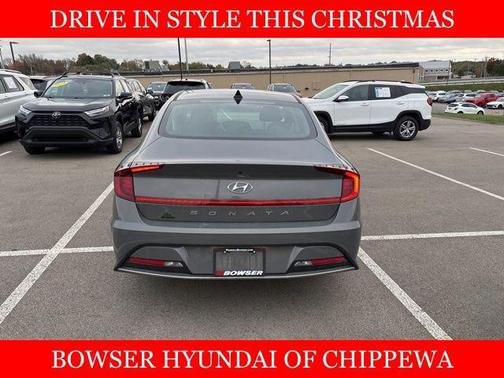 2023 Hyundai SONATA SE