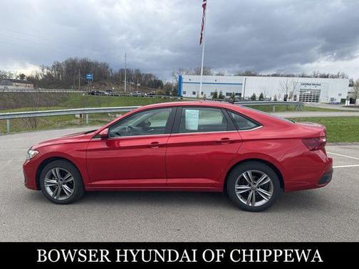 Kings Red Metallic 2023 Volkswagen Jetta 1.5T SE