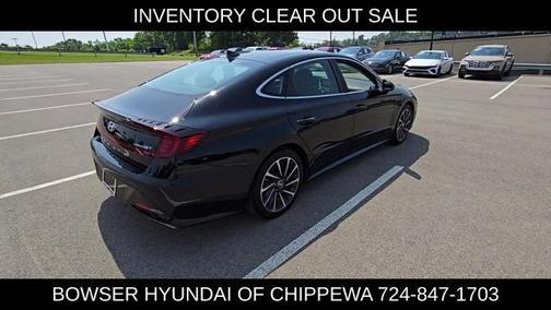 2022 Hyundai SONATA Limited
