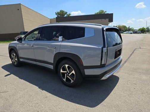 Cyber Gray 2026 Hyundai IONIQ 9 SE