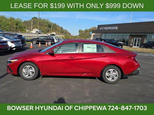 2025 Hyundai ELANTRA SE