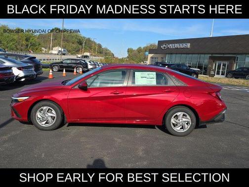 2025 Hyundai ELANTRA SE