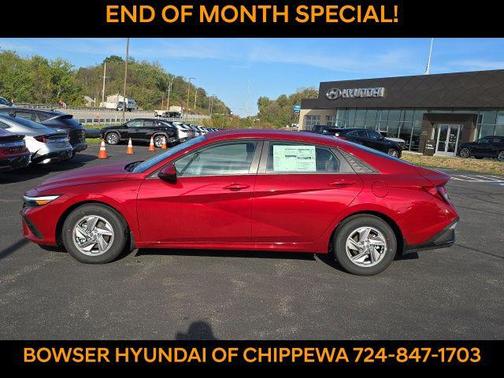 2025 Hyundai ELANTRA SE