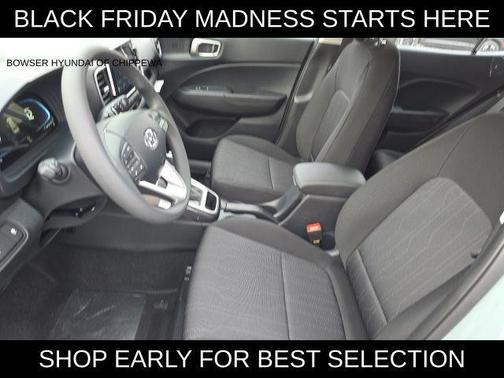 2026 Hyundai VENUE SE