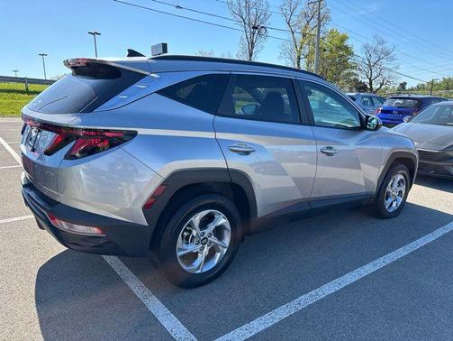Shimmering Silver 2024 Hyundai TUCSON SEL
