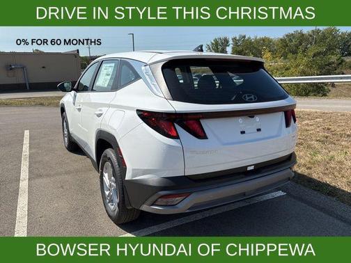 2026 Hyundai TUCSON SE