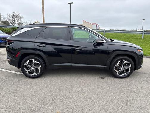 Phantom Black 2023 Hyundai TUCSON Limited