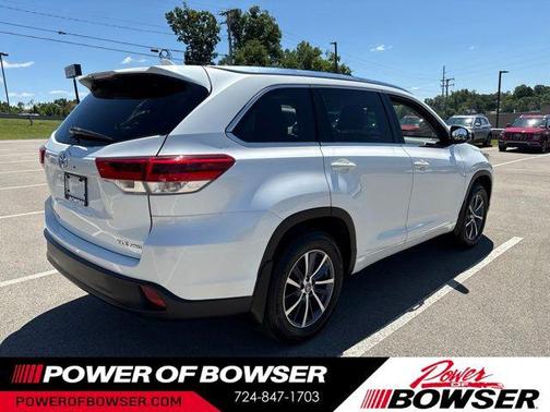 Blizzard Pearl 2017 Toyota Highlander XLE