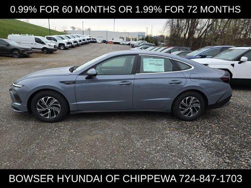 2026 Hyundai SONATA Hybrid Base