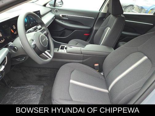 2026 Hyundai SONATA Hybrid Base