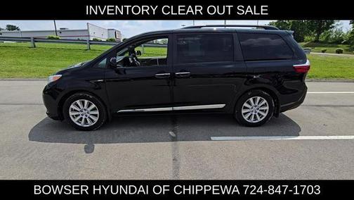 2017 Toyota Sienna XLE