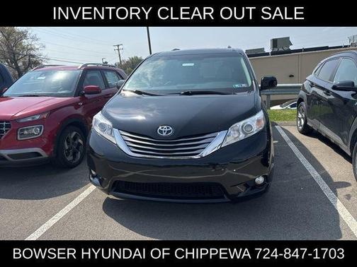 2017 Toyota Sienna XLE