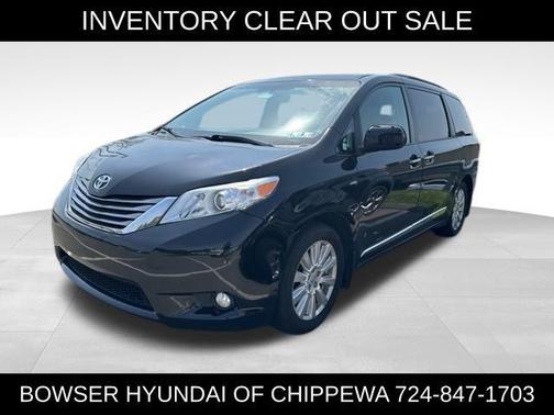 2017 Toyota Sienna XLE