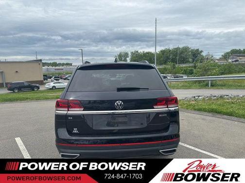 Deep Black 2022 Volkswagen Atlas 2.0T SE