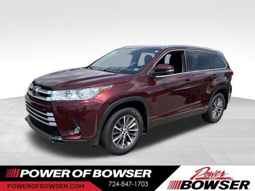 Ooh La La Rouge Mica 2019 Toyota Highlander XLE