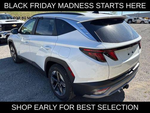 2026 Hyundai TUCSON SEL