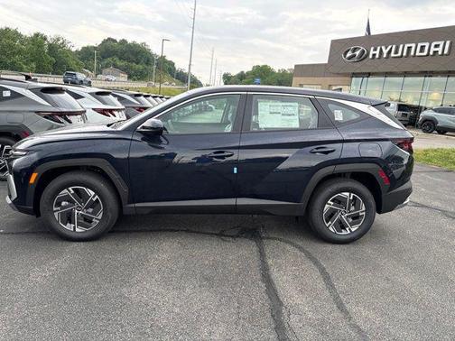 Deep Sea 2026 Hyundai TUCSON Hybrid Blue SE