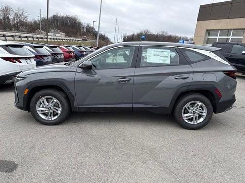 Hampton Gray 2026 Hyundai TUCSON SE