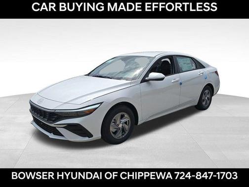 2025 Hyundai ELANTRA SE