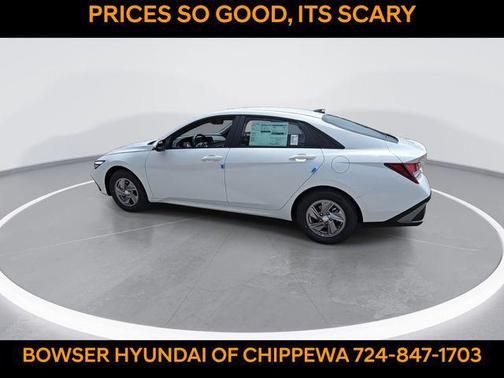 2025 Hyundai ELANTRA SE