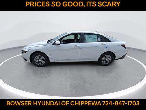2025 Hyundai ELANTRA SE