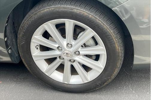 2012 Toyota Camry Hybrid XLE
