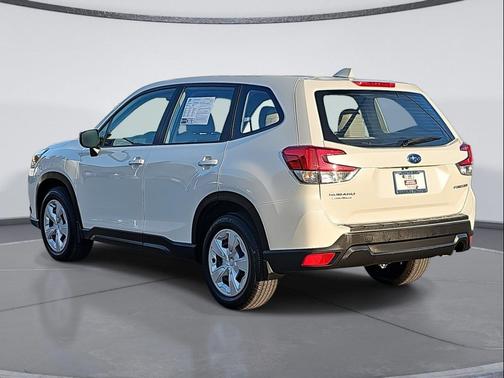 2023 Subaru Forester Base