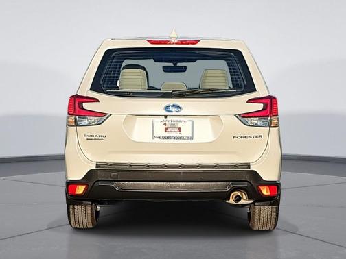 2023 Subaru Forester Base