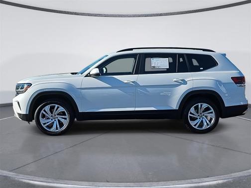 2022 Volkswagen Atlas 3.6L SE w/Technology