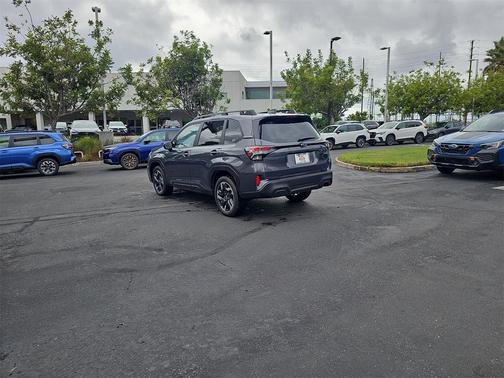 2025 Subaru Forester Hybrid Premium
