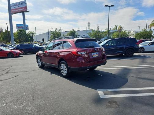 2017 Subaru Outback 2.5i Premium