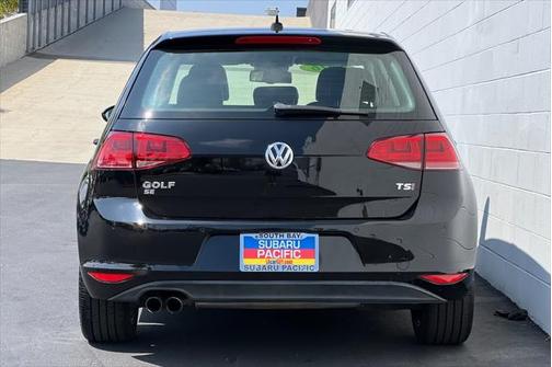 2016 Volkswagen Golf TSI SE 4-Door