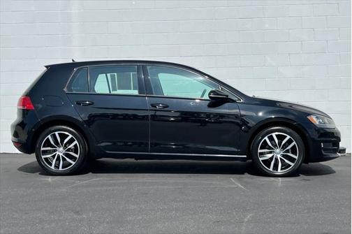 2016 Volkswagen Golf TSI SE 4-Door
