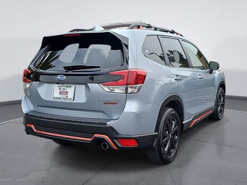 Ice Silver Metallic 2023 Subaru Forester Sport