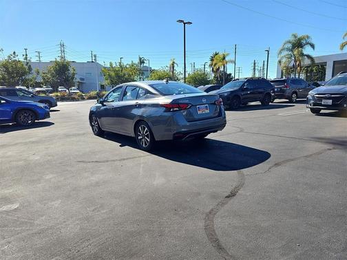2021 Nissan Versa 1.6 SV