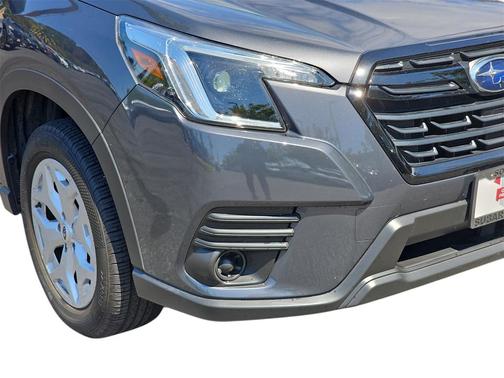 2023 Subaru Forester Base