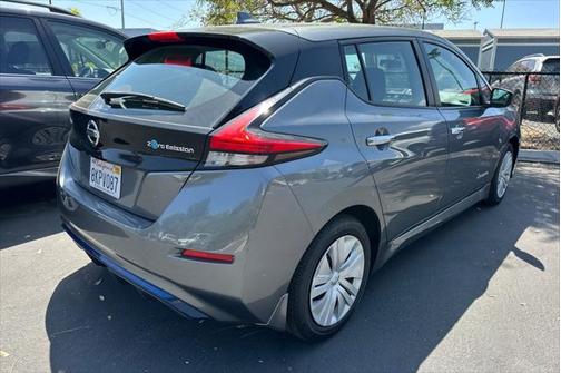 2018 Nissan Leaf S