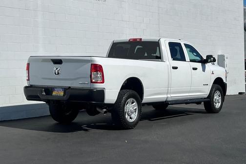 2022 RAM 3500 Tradesman Crew Cab 4x4 8' Box
