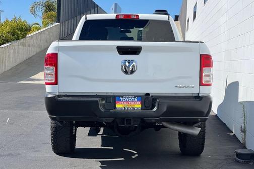 2022 RAM 3500 Tradesman Crew Cab 4x4 8' Box